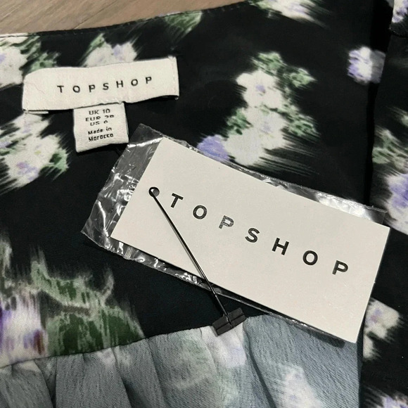 New! Topshop Bella V-neck Short Sleeve Dress. Blurred Floral Print. Size 6 - Picture 4 of 6